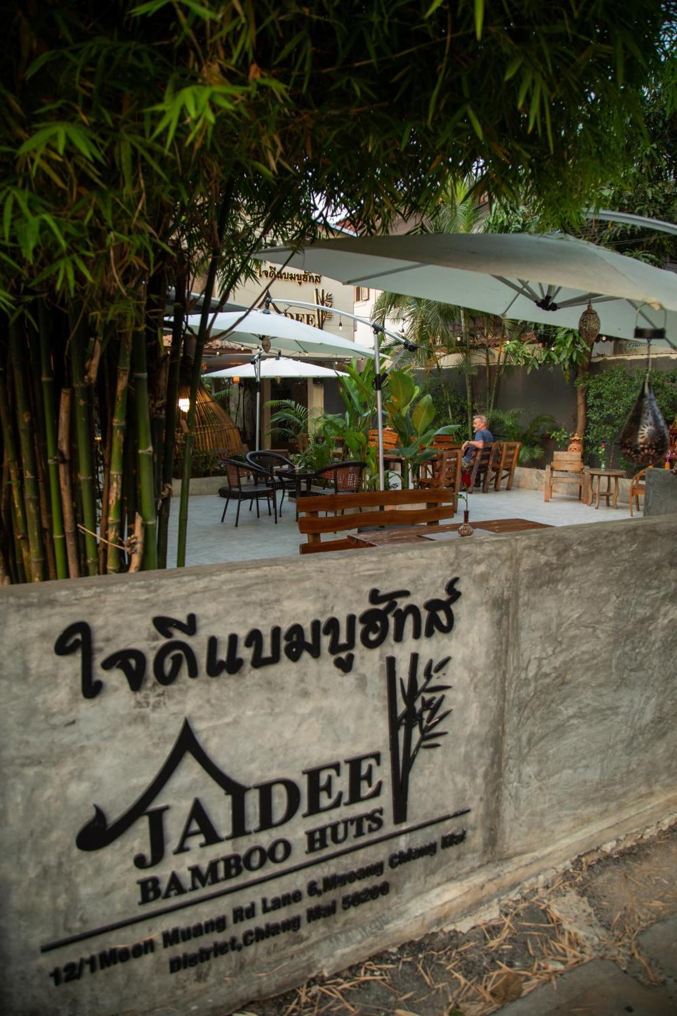 Boutique Hotel & Restaurant, Jaidee Bamboo Huts Chiang Mai Exteriör bild