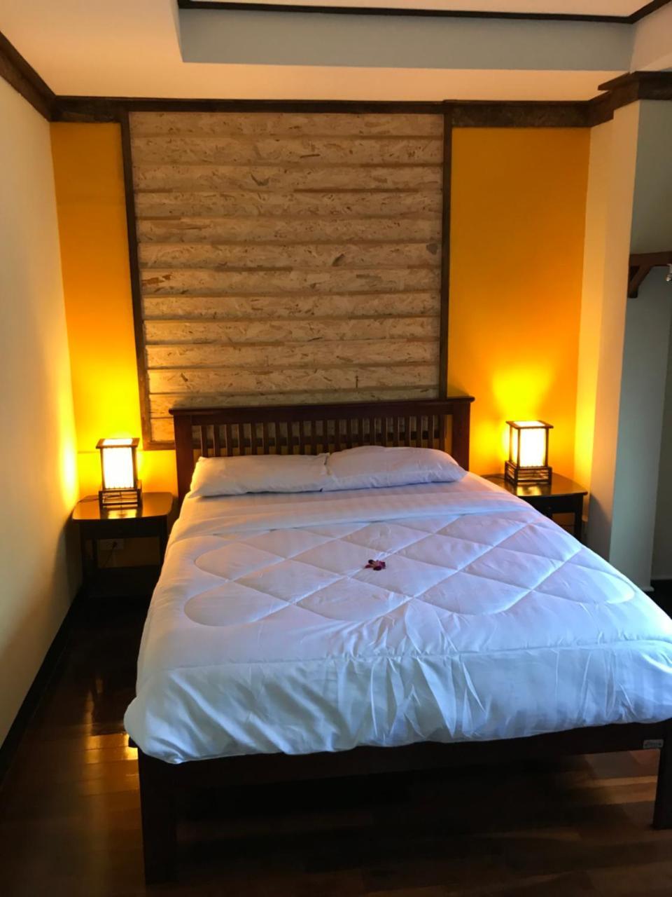 Boutique Hotel & Restaurant, Jaidee Bamboo Huts Chiang Mai Exteriör bild